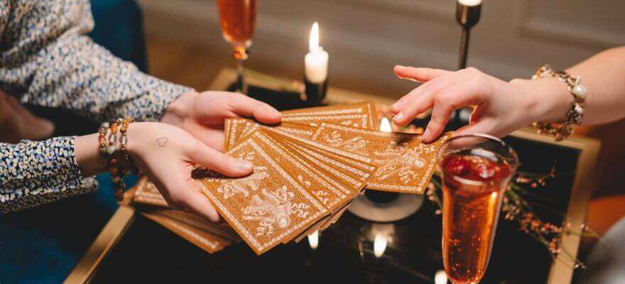 Best Astrologers in Delhi